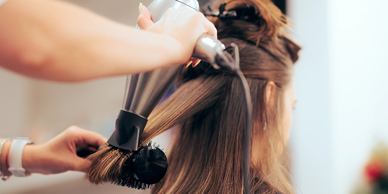 Blow-dry & Styling
