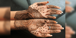 Both the dyes have a separate mythological backstory