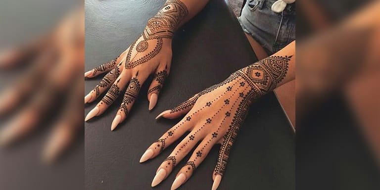 Minimal Mehndi Design