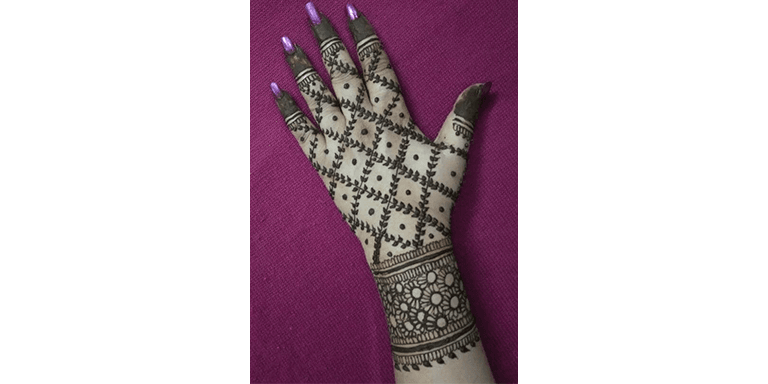Criscross Front & Backhand Mehndi Design