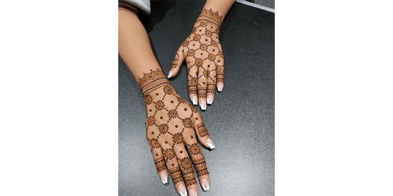 Criscross Front & Backhand Mehndi Design