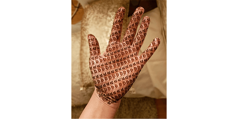 Criscross Front & Backhand Mehndi Design