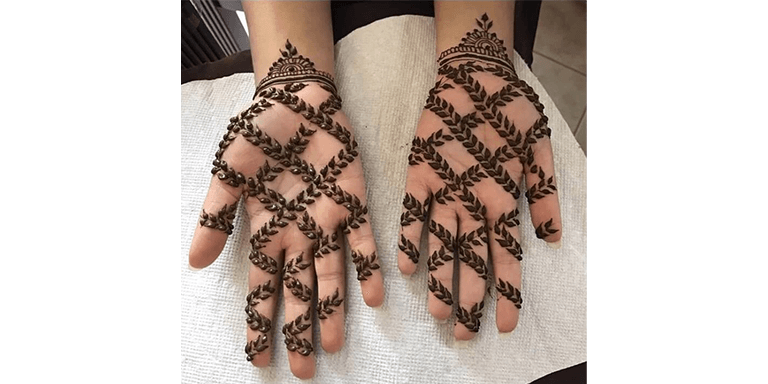 Criscross Front & Backhand Mehndi Design