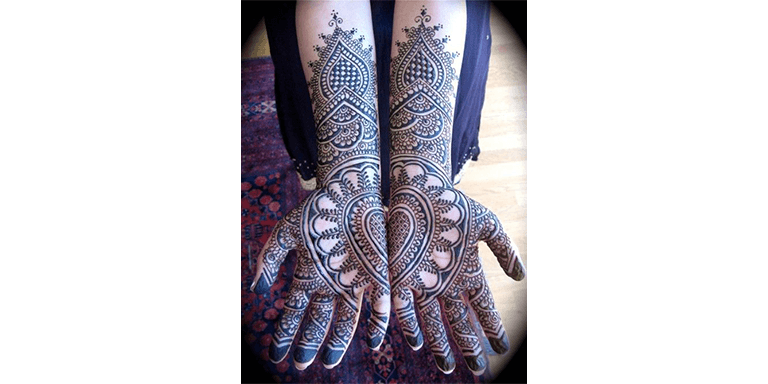 Symmetrical Mehndi Design