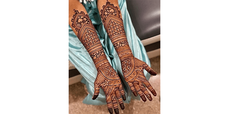 Symmetrical Mehndi Design