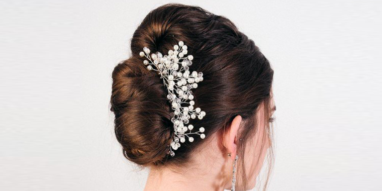 Vogue Vibe in Twisted French Roll! 01