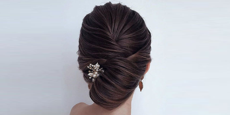 Vogue Vibe in Twisted French Roll! 04