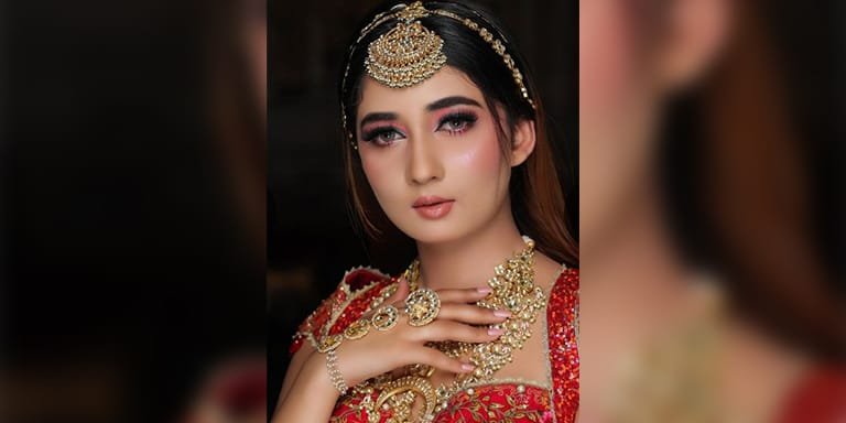 Create Drama With The Lashline