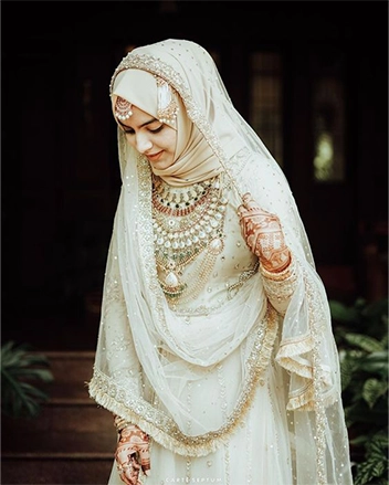 Elegant Wedding Dresses With Hijab