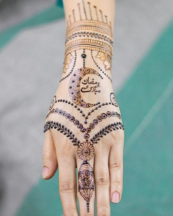 chand mehndi design