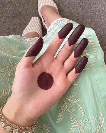 Eid Minimalistic Mehndi Design