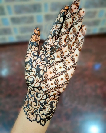 Floral & Full Net Mehndi Design