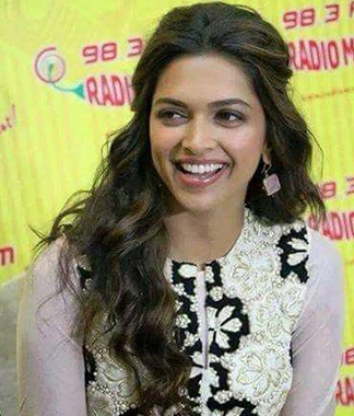 half hair up deepika padukone hairstyle