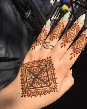 Square Shaped Mehndi Design 