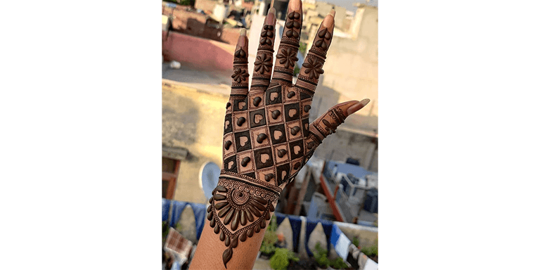 Net Easy Sawan Mehndi Design