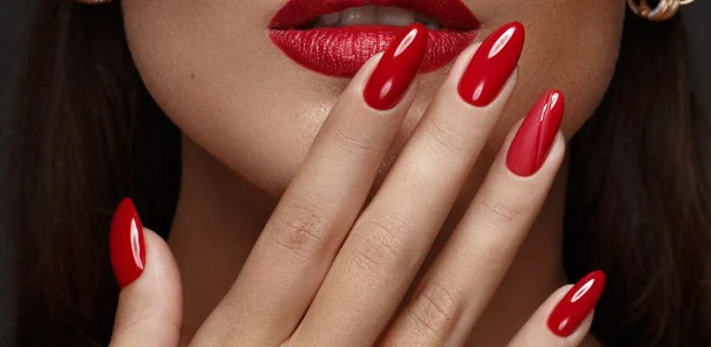 Classic French Nail Art