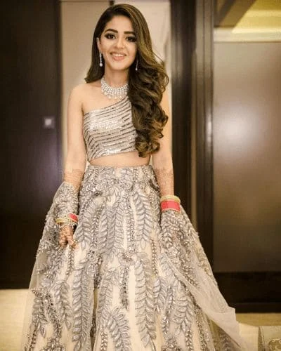 Open Hair Hairstyle for Lehenga