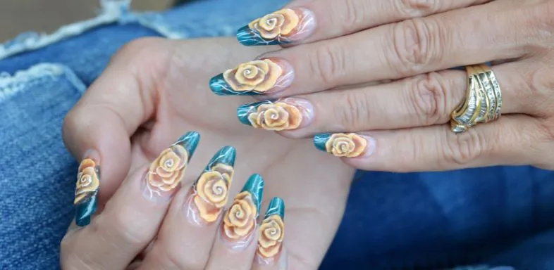 Romantic Roses Nail Art