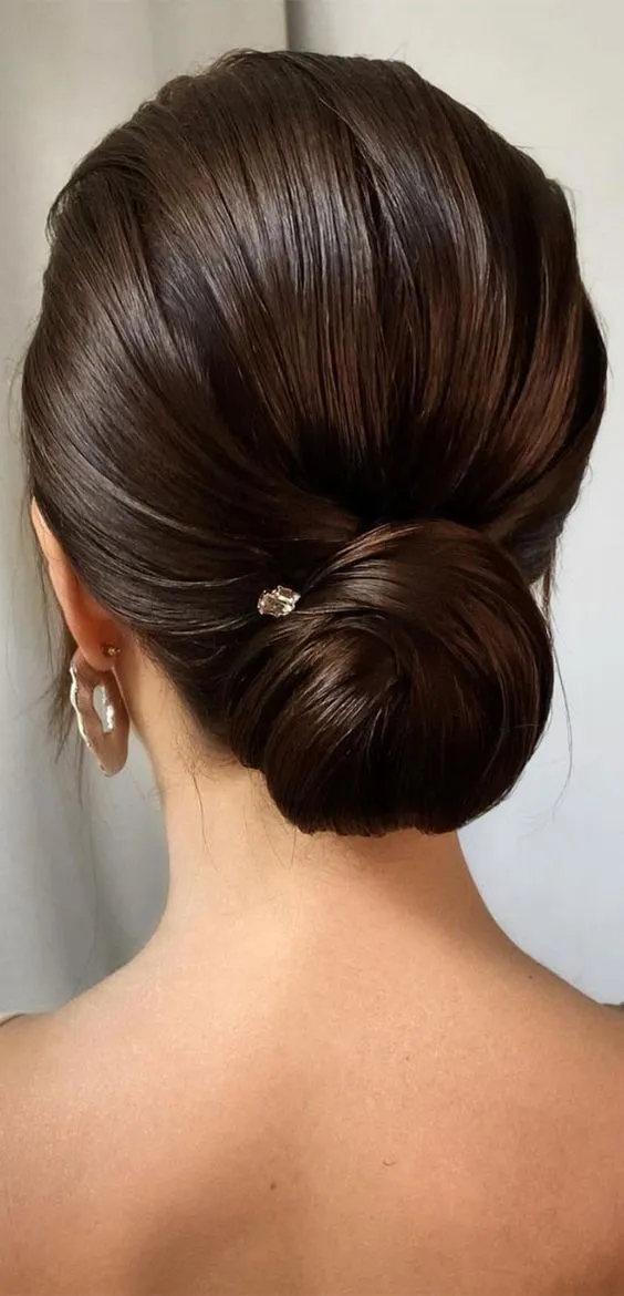 the classic bun hairstyles 