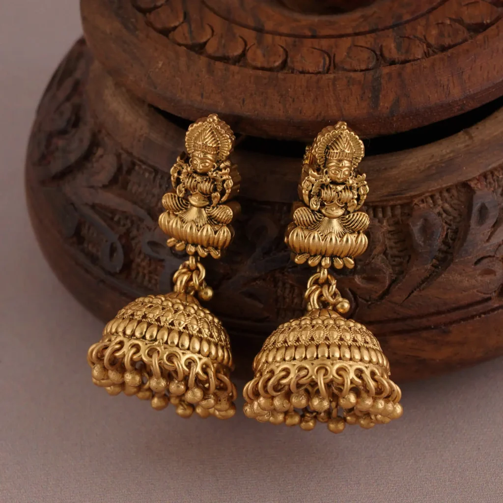 gold antique jhumka design 