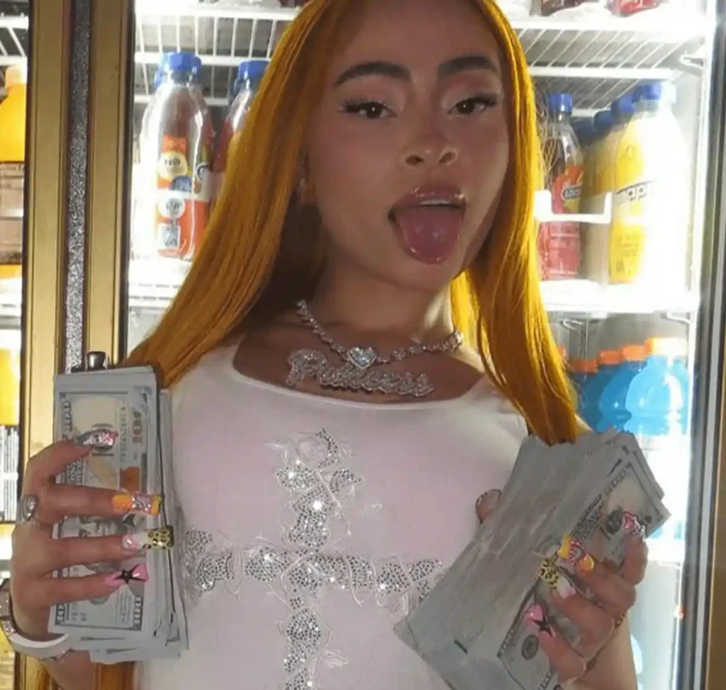 Ice spice mismatched duck nails