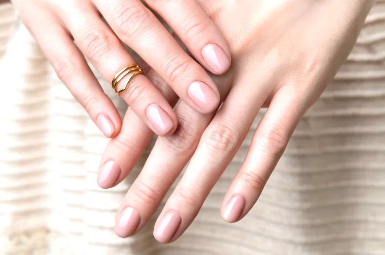 Neutral Summer Nails