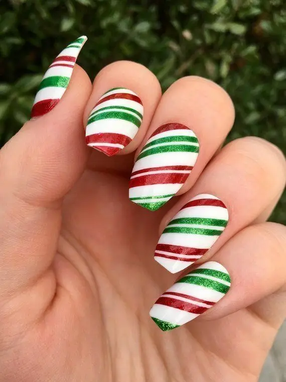 Striking Stripes Short Coffin Nails
