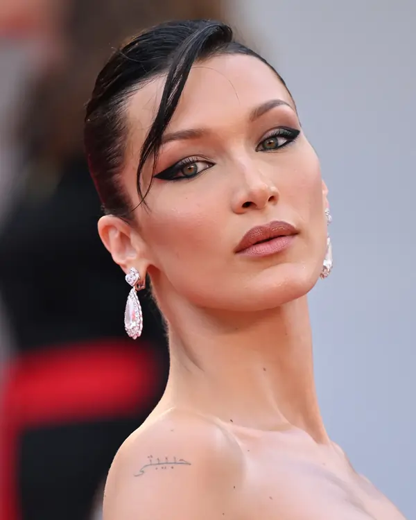 Siren Eye Look By Bella Hadid